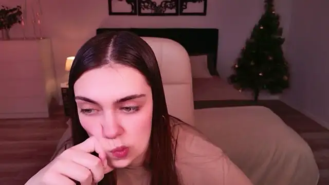 Snapshot of DaniellaLovely chatting on December 22, 2025, 10:48 am DaniellaLovely online show from December 22, 2025, 10:48 am