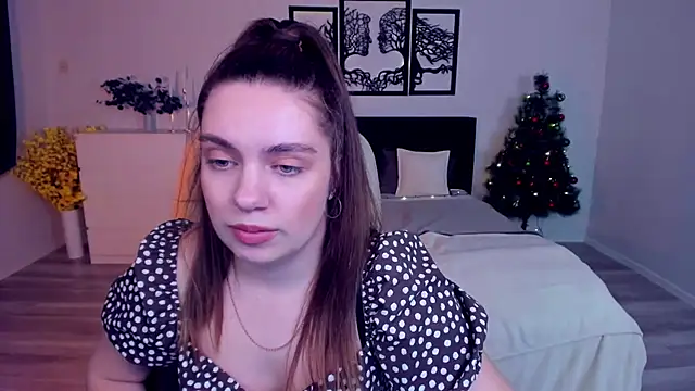 Snapshot of DaniellaLovely chatting on January 14, 2025, 2:11 pm DaniellaLovely online show from January 14, 2025, 2:11 pm