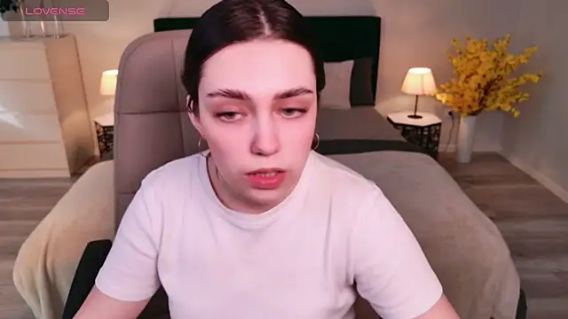 Snapshot of DaniellaLovely chatting on February 21, 2026, 10:28 am DaniellaLovely online show from February 21, 2026, 10:28 am