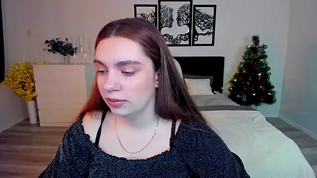 Snapshot of DaniellaLovely chatting on January 26, 2025, 11:06 am DaniellaLovely online show from January 26, 2025, 11:06 am