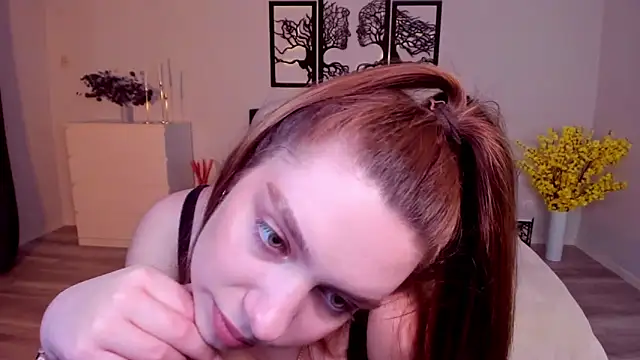 Snapshot of DaniellaLovely chatting on February 7, 2025, 11:12 am DaniellaLovely online show from February 7, 2025, 11:12 am