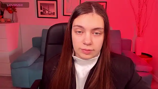 Snapshot of DaniellaLovely chatting on December 4, 2025, 7:07 am DaniellaLovely online show from December 4, 2025, 7:07 am