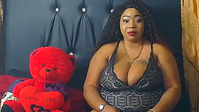 HUMONGUOUSTITSS online show from November 27, 2025, 5:35 pm