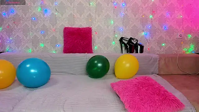 Megan Black Moon online show from February 9, 2025, 6:43 am