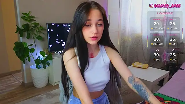 Snapshot of MaryRace chatting on March 13, 2025, 11:30 am MaryRace online show from March 13, 2025, 11:30 am