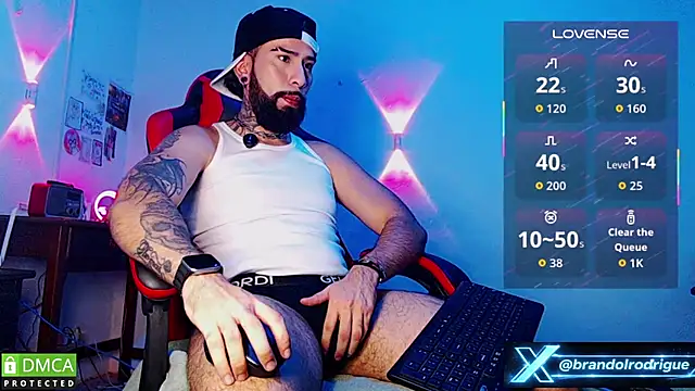 Snapshot of Diilanhott chatting on May 2, 2026, 10:59 pm Diilanhott online show from May 2, 2026, 10:59 pm