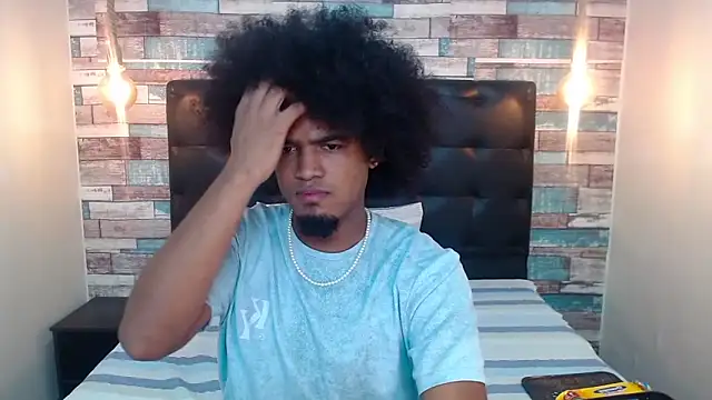 Snapshot of JaicobRuneer chatting on April 7, 2026, 1:29 am JaicobRuneer online show from April 7, 2026, 1:29 am