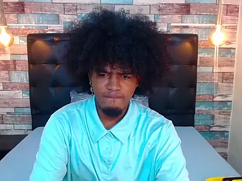 Snapshot of JaicobRuneer chatting on March 7, 2026, 1:01 am JaicobRuneer online show from March 7, 2026, 1:01 am