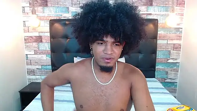 Snapshot of JaicobRuneer chatting on April 8, 2026, 2:24 am JaicobRuneer online show from April 8, 2026, 2:24 am