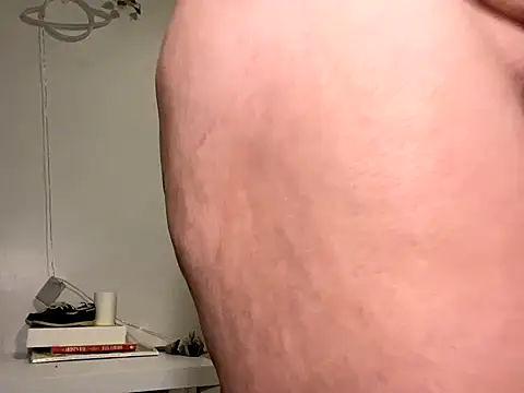 Kittyymaze1 online show from October 30, 2025, 12:58 pm