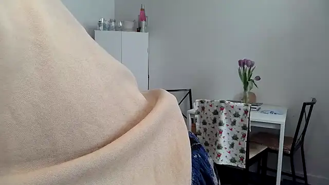 Kittyymaze1 online show from March 3, 2026, 1:18 pm