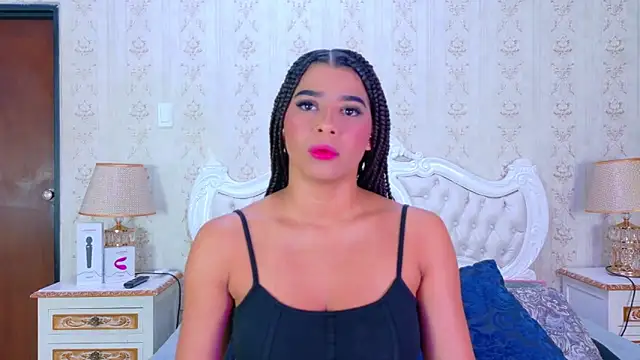 Snapshot of TiaraRosse chatting on September 13, 2025, 12:38 pm TiaraRosse online show from September 13, 2025, 12:38 pm