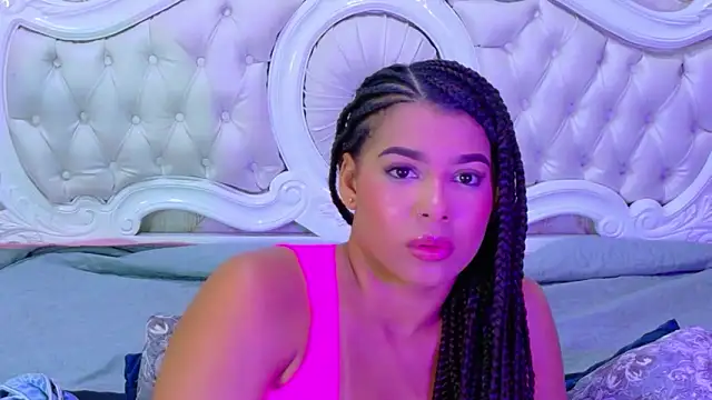 TiaraRosse online show from December 19, 2025, 2:30 pm