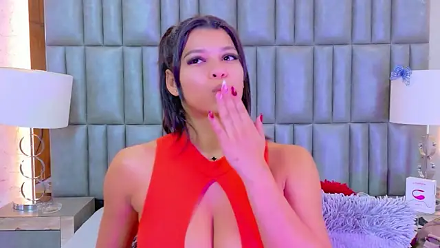 TiaraRosse online show from March 11, 2026, 11:59 am