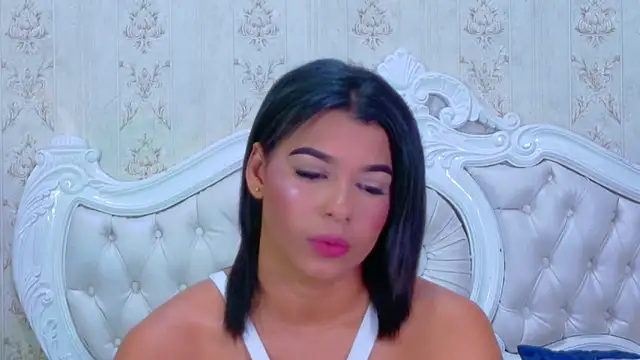 Snapshot of TiaraRosse chatting on October 9, 2025, 4:57 am TiaraRosse online show from October 9, 2025, 4:57 am