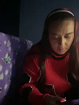 Snapshot of Cafeziitha02 chatting on October 18, 2025, 11:29 pm Cafeziitha02 online show from October 18, 2025, 11:29 pm