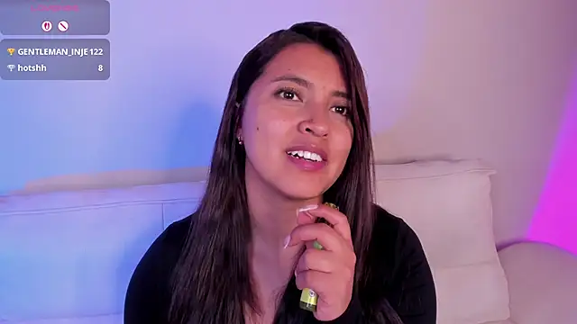 Snapshot of Rebeca_Williams_ chatting on November 21, 2025, 11:59 pm Rebeca Williams online show from November 21, 2025, 11:59 pm