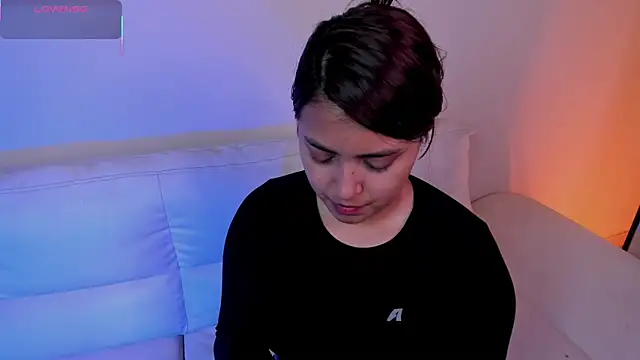 Snapshot of Rebeca_Williams_ chatting on November 15, 2025, 12:47 am Rebeca Williams online show from November 15, 2025, 12:47 am