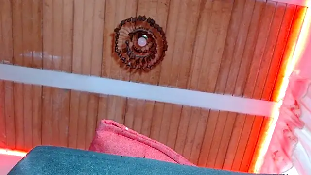 Maidi  online show from February 25, 2025, 2:58 pm