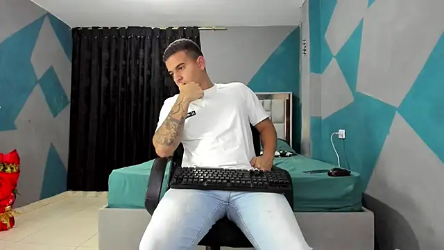 simookeler online show from March 12, 2025, 4:08 am