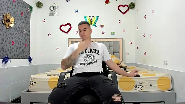 simookeler online show from September 9, 2025, 2:54 am