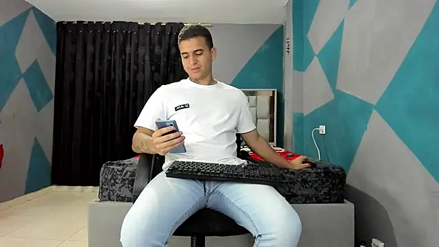 simookeler online show from March 16, 2025, 9:05 am