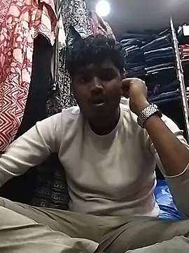 Snapshot of heartless__95 chatting on February 28, 2026, 11:10 am heartless 95 online show from February 28, 2026, 11:10 am