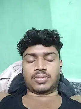 Snapshot of heartless__95 chatting on February 7, 2026, 11:24 pm heartless 95 online show from February 7, 2026, 11:24 pm