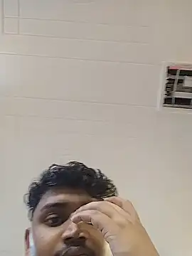 Snapshot of heartless__95 chatting on November 13, 2025, 7:34 am heartless 95 online show from November 13, 2025, 7:34 am