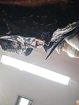 Snapshot of heartless__95 chatting on November 6, 2025, 6:17 am heartless 95 online show from November 6, 2025, 6:17 am