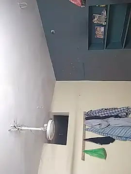 Snapshot of heartless__95 chatting on October 26, 2025, 3:29 am heartless 95 online show from October 26, 2025, 3:29 am