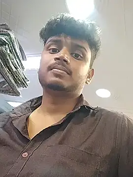 Snapshot of heartless__95 chatting on February 3, 2026, 12:54 pm heartless 95 online show from February 3, 2026, 12:54 pm