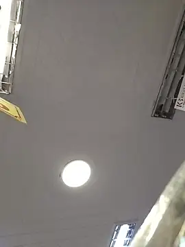 Snapshot of heartless__95 chatting on February 19, 2026, 7:05 am heartless 95 online show from February 19, 2026, 7:05 am