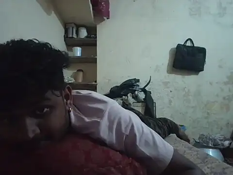 Snapshot of heartless__95 chatting on June 22, 2026, 2:36 pm heartless 95 online show from June 22, 2026, 2:36 pm