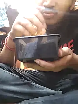 Snapshot of heartless__95 chatting on October 19, 2025, 10:29 am heartless 95 online show from October 19, 2025, 10:29 am