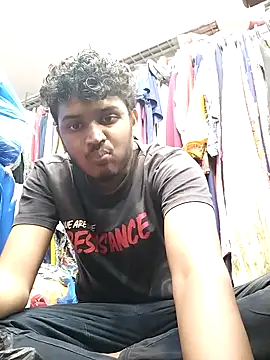 Snapshot of heartless__95 chatting on October 17, 2025, 9:56 am heartless 95 online show from October 17, 2025, 9:56 am