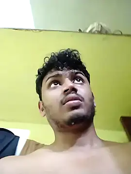 Snapshot of heartless__95 chatting on September 10, 2025, 5:01 pm heartless 95 online show from September 10, 2025, 5:01 pm