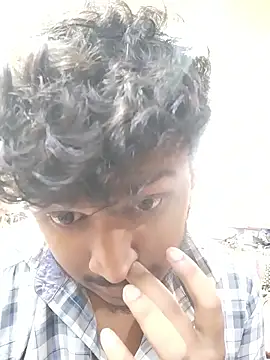 Snapshot of heartless__95 chatting on October 10, 2025, 2:40 pm heartless 95 online show from October 10, 2025, 2:40 pm