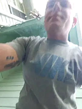 Bigtater1999 online show from May 8, 2026, 10:24 pm