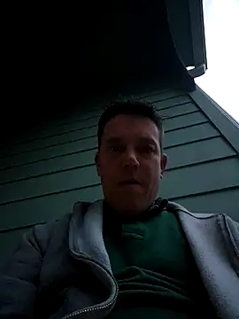 Snapshot of Bigtater1999 chatting on February 19, 2026, 11:12 pm Bigtater1999 online show from February 19, 2026, 11:12 pm