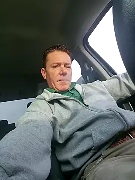 Snapshot of Bigtater1999 chatting on February 18, 2026, 1:29 pm Bigtater1999 online show from February 18, 2026, 1:29 pm