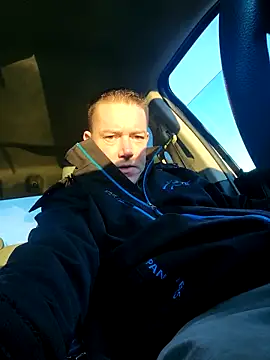 Snapshot of Bigtater1999 chatting on December 20, 2025, 12:41 pm Bigtater1999 online show from December 20, 2025, 12:41 pm