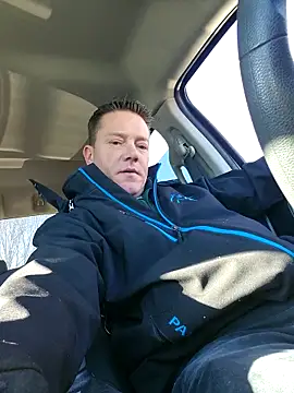 Snapshot of Bigtater1999 chatting on February 2, 2026, 7:35 pm Bigtater1999 online show from February 2, 2026, 7:35 pm