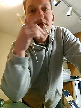 Snapshot of Bigtater1999 chatting on February 12, 2026, 11:26 pm Bigtater1999 online show from February 12, 2026, 11:26 pm