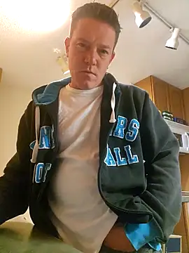 Snapshot of Bigtater1999 chatting on February 17, 2026, 1:14 am Bigtater1999 online show from February 17, 2026, 1:14 am