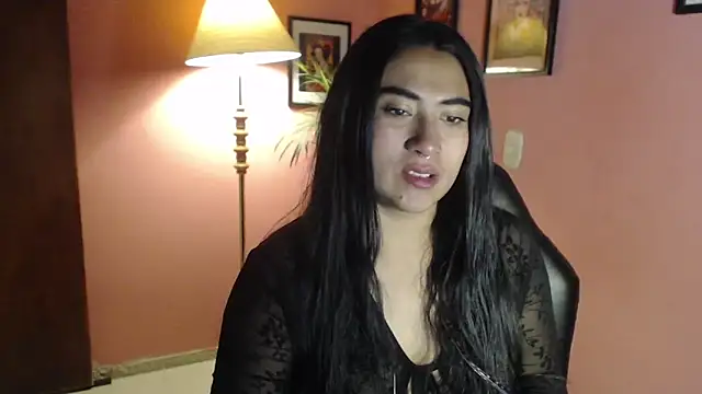 bunnyemilyrose36 online show from April 18, 2026, 8:16 am