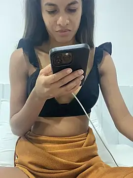 Snapshot of Gaby_pinheirO chatting on March 18, 2025, 12:51 am Gaby pinheirO online show from March 18, 2025, 12:51 am