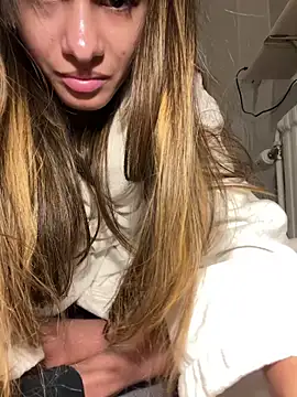 Snapshot of Gaby_pinheirO chatting on January 11, 2025, 6:54 pm Gaby pinheirO online show from January 11, 2025, 6:54 pm