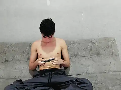 Snapshot of anjel_cute18 chatting on September 29, 2025, 2:01 pm anjel cute18 online show from September 29, 2025, 2:01 pm