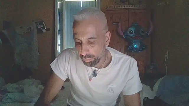 Snapshot of arrow13680 chatting on October 27, 2025, 2:18 pm arrow13680 online show from October 27, 2025, 2:18 pm